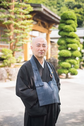 光明寺住職　松岡広也氏